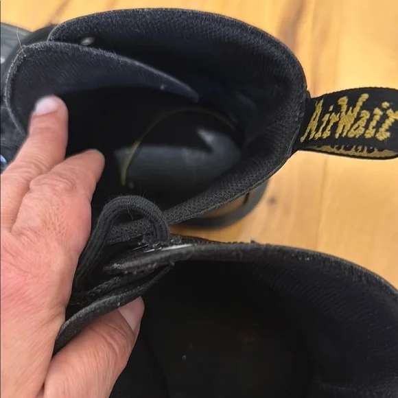 Black Leather Dr Martin Lace-Up Boots - Picture 6 of 9